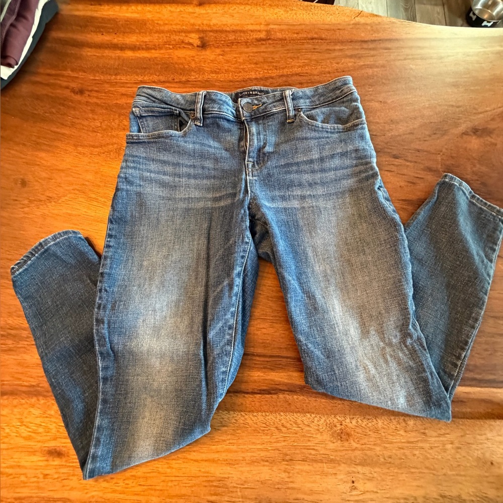 Lucky Brand Low-Rise Skinny Lolita jeans.  Size 12/31